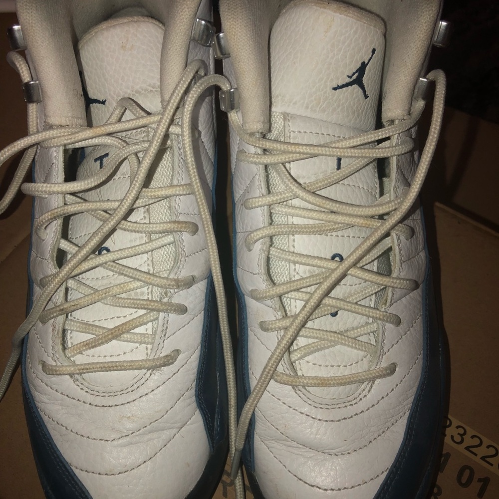 Jordan 12 - Picture 3 of 4
